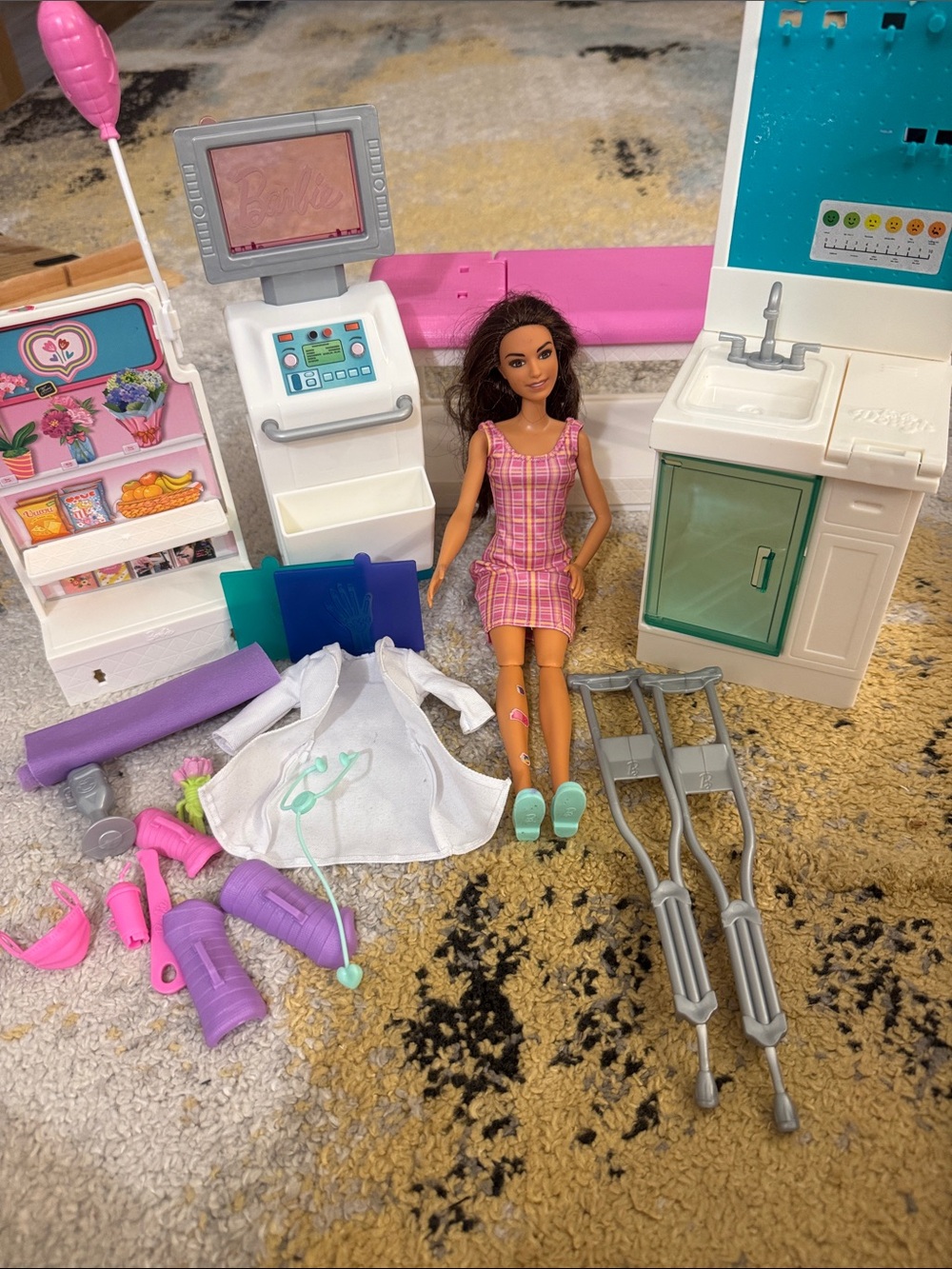 Barbie Fast cast clinic playset Doctor Doll with Medical Accessories and clay